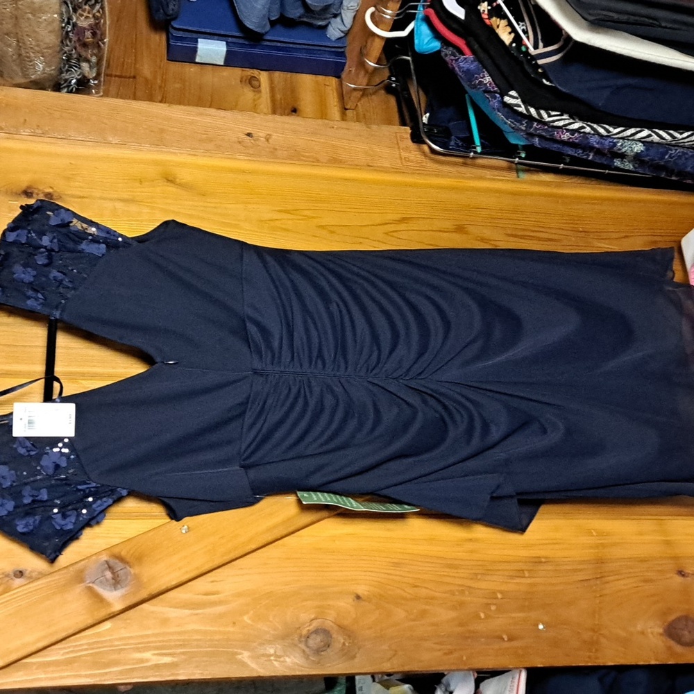 DJ-JAZ 14 party dress, prom, christmas.  Navy ptp 20 " length  39" - Picture 11 of 12